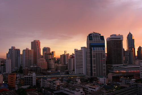 Senja di Bangkok